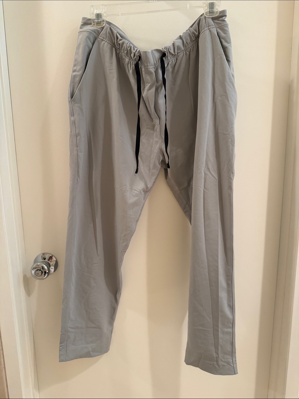 gray lululemon size 12